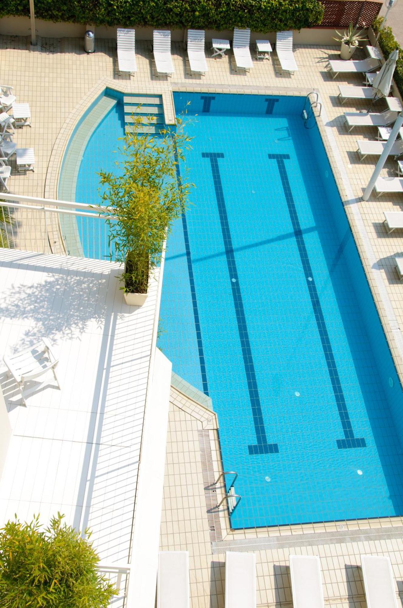 Hotel Trionfal Milano Marittima Exteriör bild
